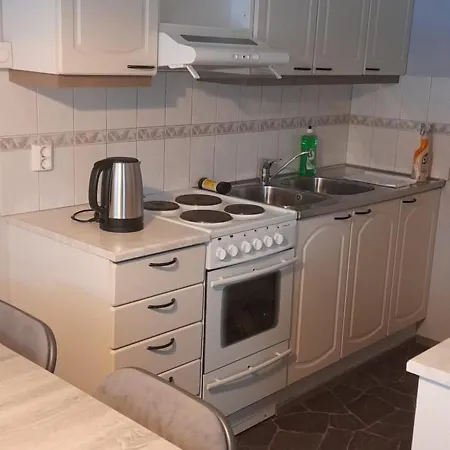 Asunto Mh+k+ph+s+terassi 50m2 Apartment *